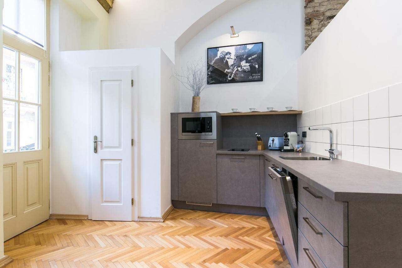 Nebovidy I - Historic Centre - Terrace - Air Conditioning Apartment Prague